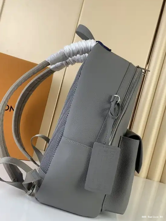 Aaa replica ru VUITTON TAKEOFF BACKPACK LOUIS 0524